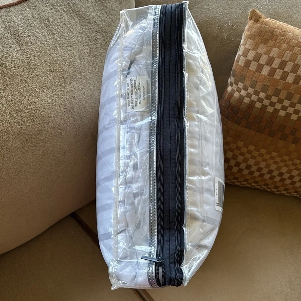 Brand New Charter Club Damask Designs Seersucker Ombre Stripe Comforter Set